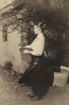 01-11-arvid-nielsen-a2b-midde bag gaarden